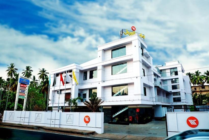 Kallada Mamatha Motels Kunnamkulam Exterior foto